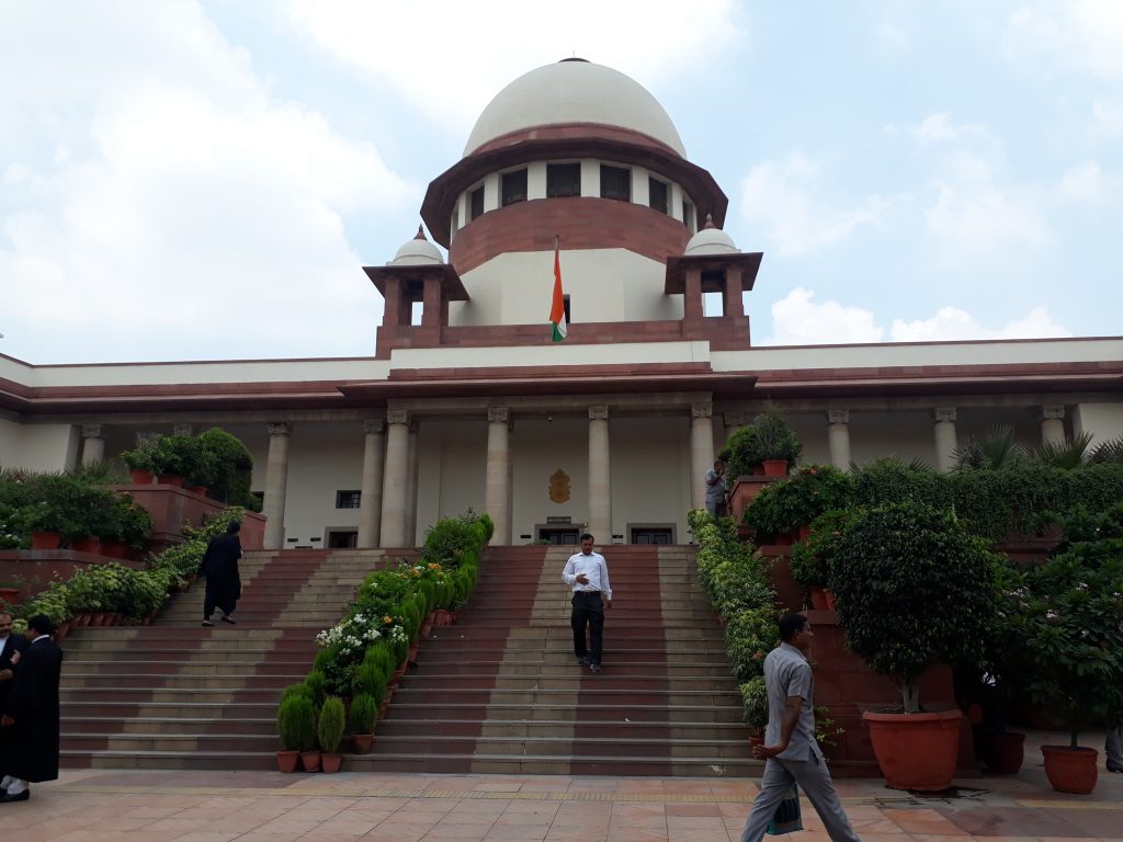 Should Supreme Court Live Stream its Proceedings? ﻿ Spontaneous Order